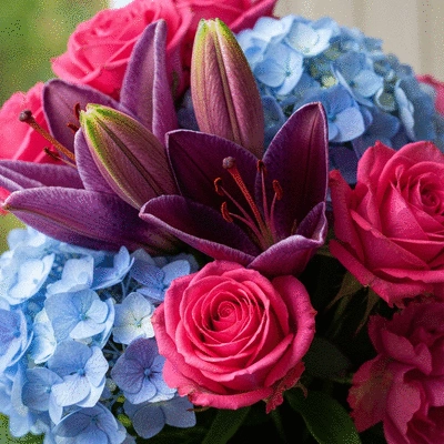 Close-up of a vibrant bouquet with seasonal flowers